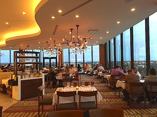 Disney's Calfornia Grill dining room image