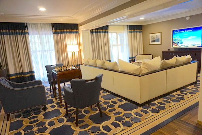 Clubs & Suites