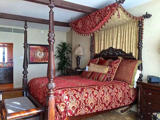 Disneyland Hotel Pirates of the Caribbean Suite Master Bedroom image