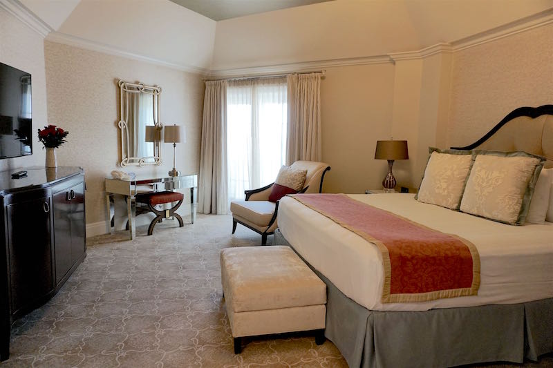 Grand Floridian Resort Grand Suite master bedroom image