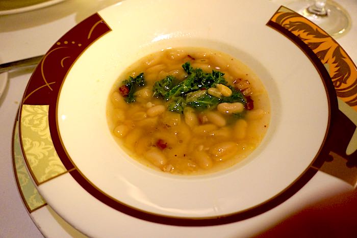 Palo white bean soup image