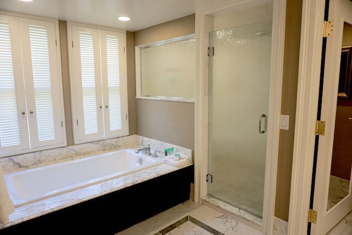 Disney's Yacht Club Captain's Deck Suite master bath image