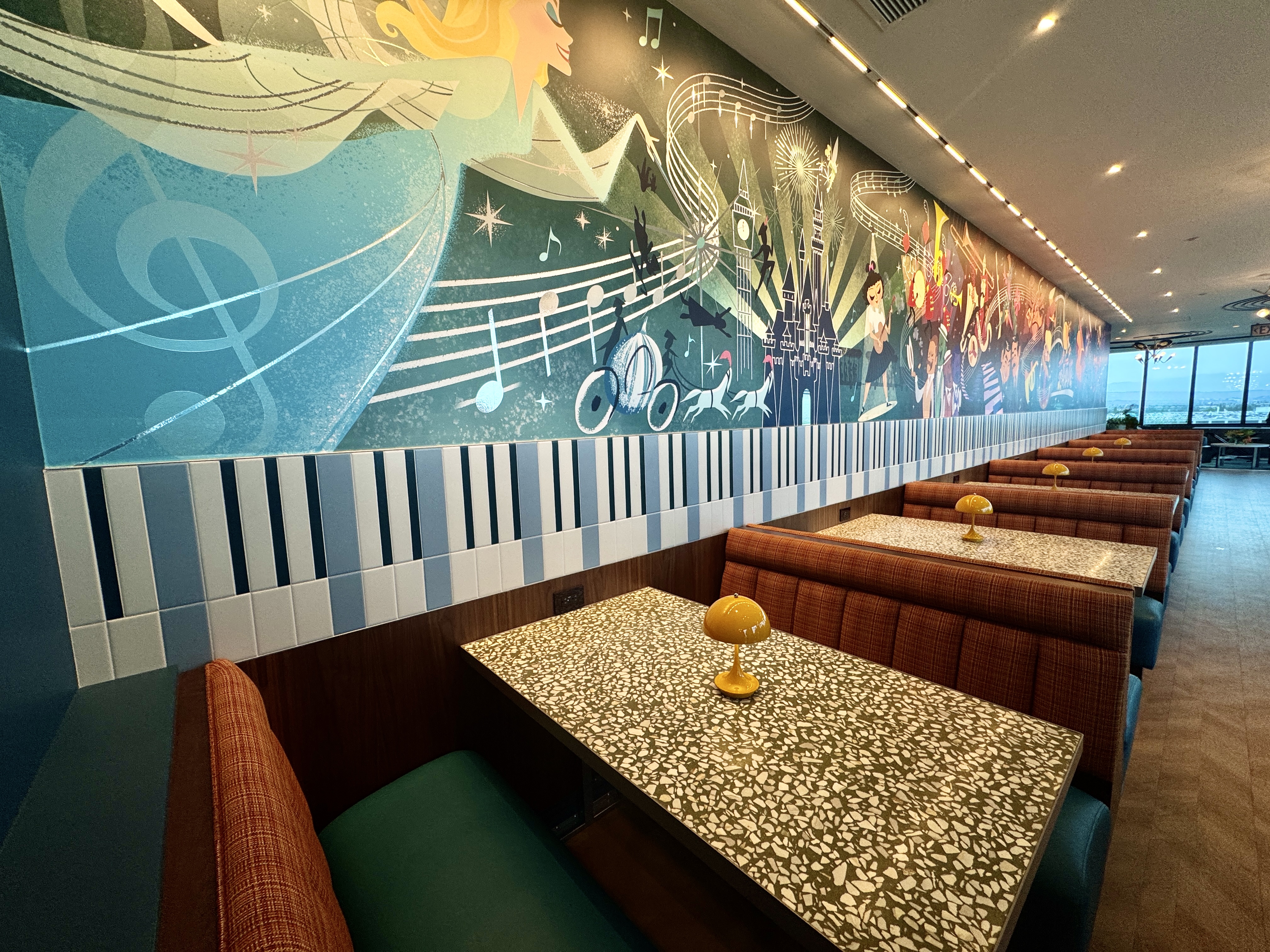 DL Hotel High Key Club