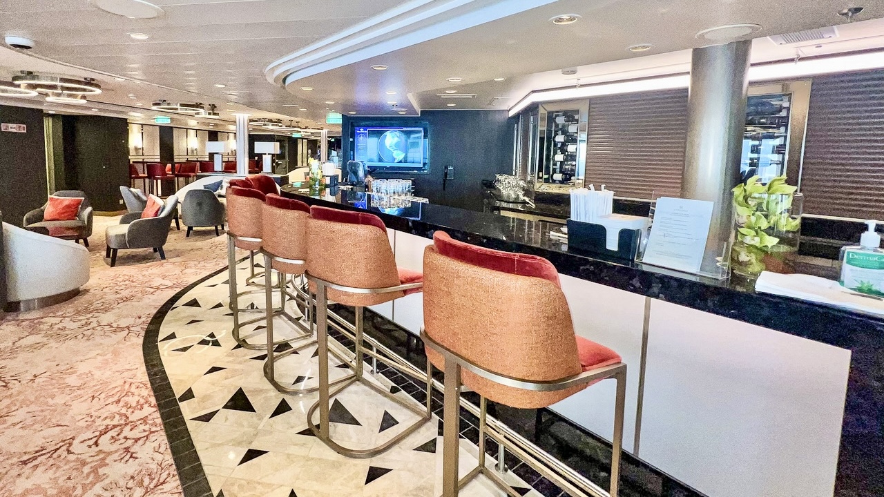 Disney Wish Concierge Lounge