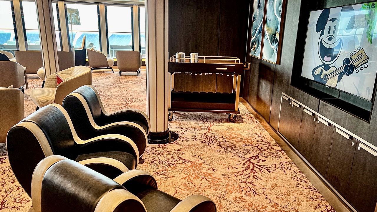 Disney Wish Concierge Lounge